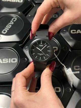 Casio MW-240-1E